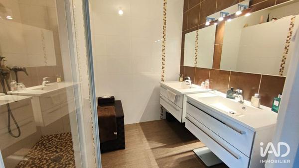 Maison à vendre 7 pièces 163 m² Saint-Priest