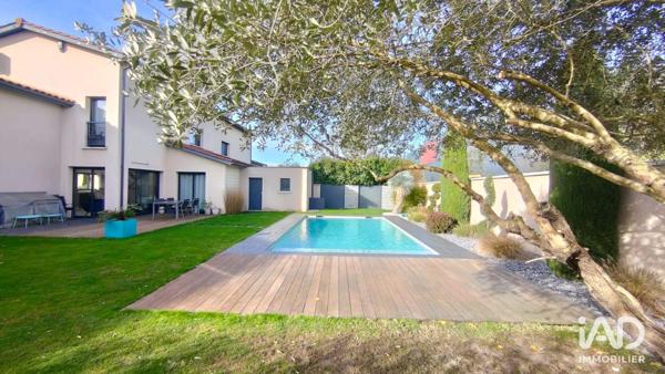 Maison à vendre 7 pièces 163 m² Saint-Priest