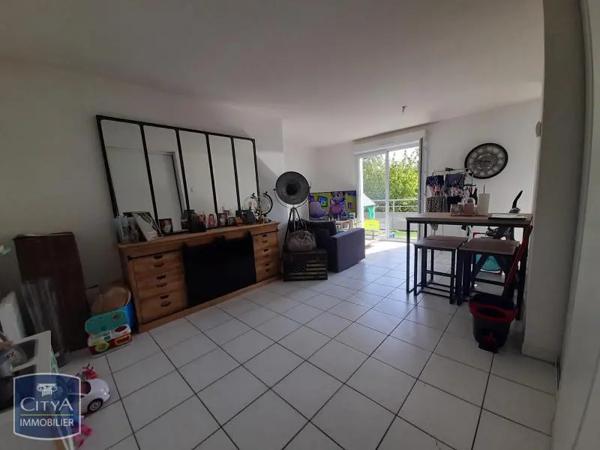 Appartement à louer 2 pièces 47.54m² Luçon (85400)