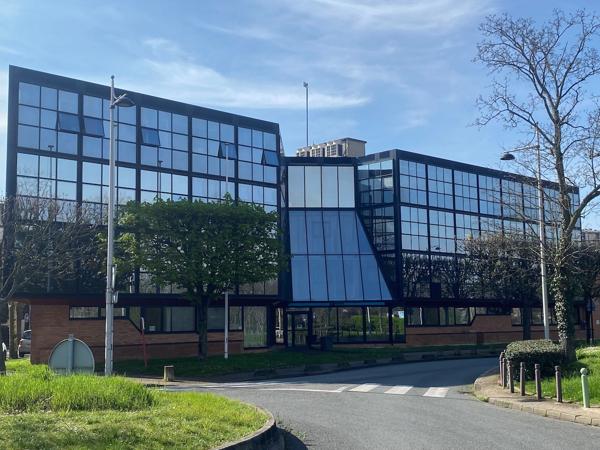 Location bureau Champigny-sur-Marne - 135 m² - 2 115 €/mois