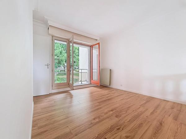 T4 lumineux et traversant, 2 à 3 chambres