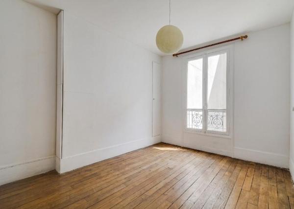 Paris 14ème - Immeuble Haussmannien - 3 pièces (53,30 m²) avec vue sur "Réservoir Montsouris"  à 2 pas du Parc Montsouris