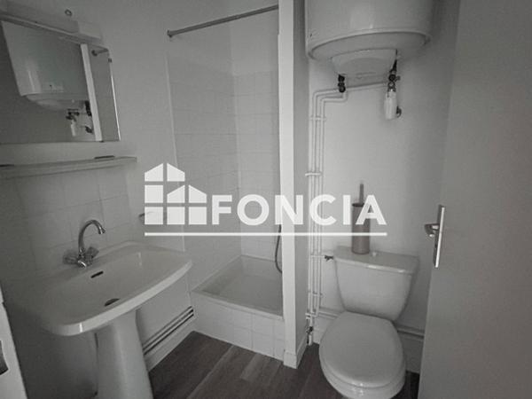 Location Studio meublé 19.6 m² - 38 BOULEVARD DES BELGES La Roche Sur Yon 85000