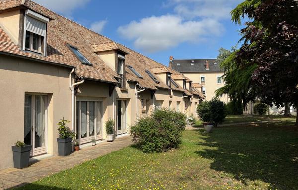 APPARTEMENT EN DUPLEX  - SAINT AQUILIN DE PACY 27120