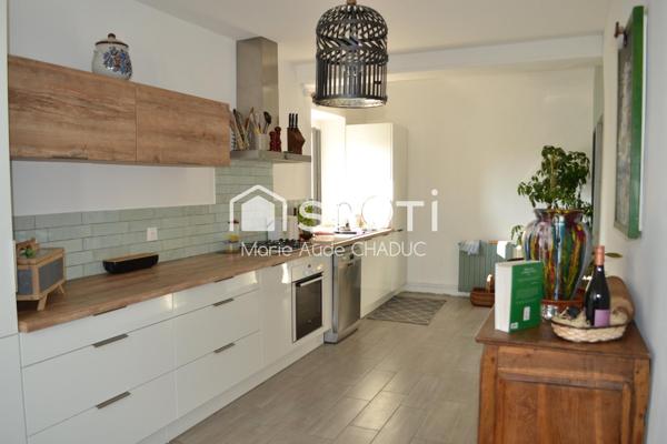 Mas 272 m2, jardin attenant constructibe, non mitoyen