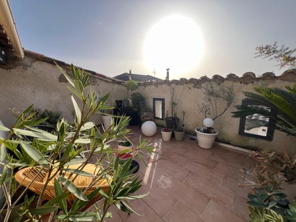 Maison de village rénovée...un cocon plein de charme avec terrasse tropézienne