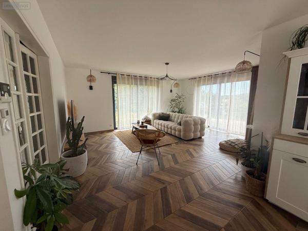 Maison individuelle à vendre à Ussel en Corrèze (19200), ref : UM 1285