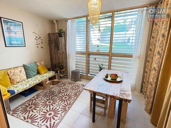 A vendre appartement T2 ,refait récemment, centre de La Montagne,à proximité de tous les commerces, écoles...