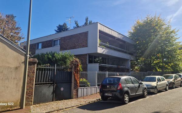 Appartement à vendre    1 pièce • 21,13 m2 Sèvres