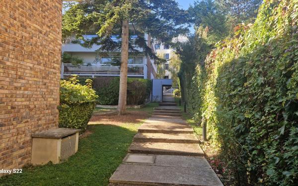 Appartement à vendre    1 pièce • 21,13 m2 Sèvres