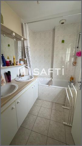 Maison avec chambre en rez-de-chaussée secteur Épinette