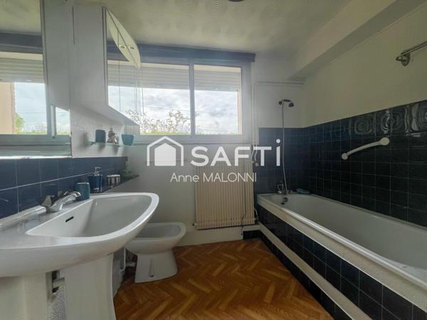 PIBRAC,  Maison à rénover de 4 pièces, toutes commodités à pied.