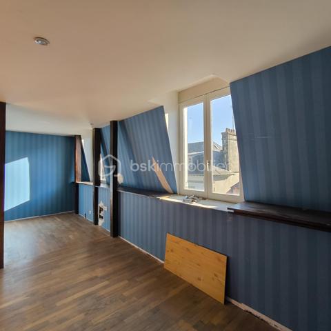 Immeuble mixte de 1 405 m²