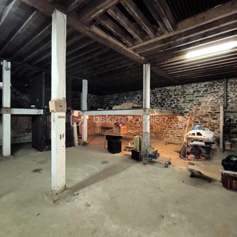 Immeuble mixte de 1 405 m²