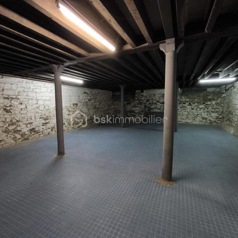 Immeuble mixte de 1 405 m²