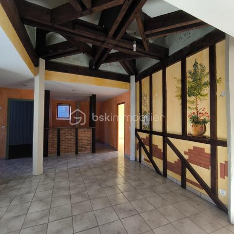 Immeuble mixte de 1 405 m²