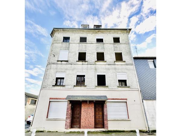 Immeuble 8 pièces - 250 m²