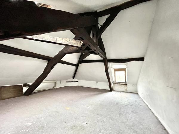 Immeuble 8 pièces - 250 m²