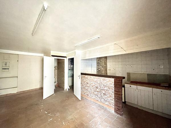 Immeuble 8 pièces - 250 m²