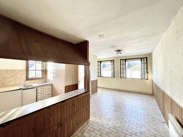 Immeuble 8 pièces - 250 m²