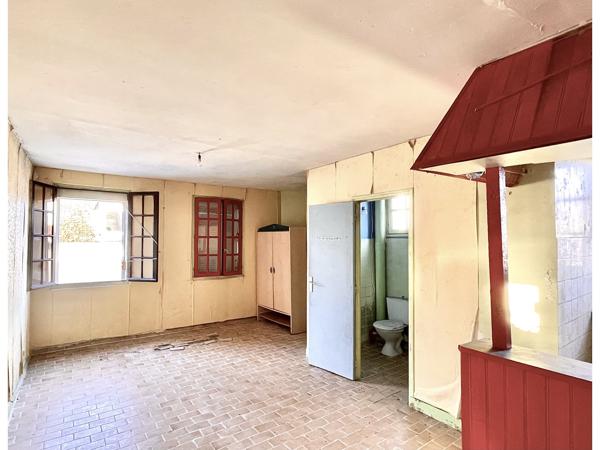 Immeuble 8 pièces - 250 m²