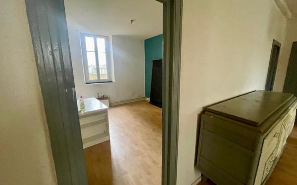 Appartement à vendre    3 pièces • 72,28 m2 Tarbes
