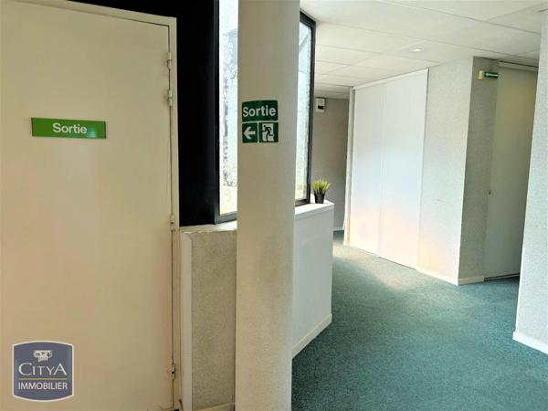 Local professionnel à louer 18.24m²