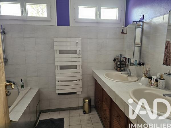 Maison à vendre 10 pièces 251 m² Montceau-les-Mines