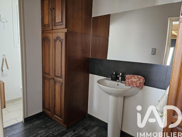 Maison à vendre 10 pièces 251 m² Montceau-les-Mines