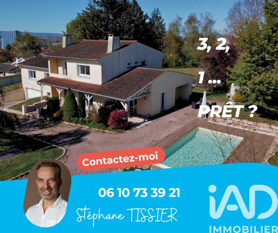 Maison à vendre 10 pièces 251 m² Montceau-les-Mines