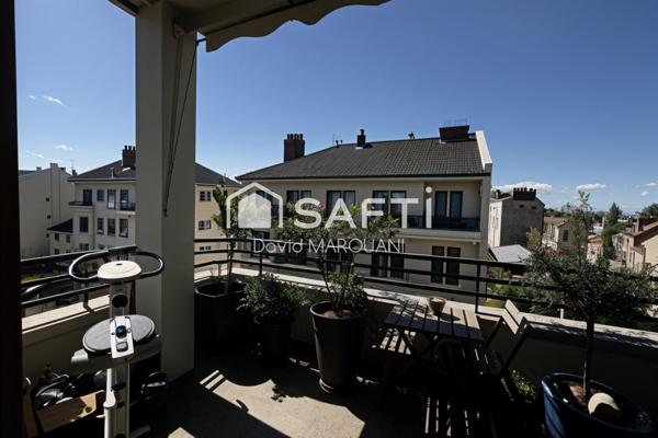 Dernier étage très lumineux à 3 min gare d’Enghien