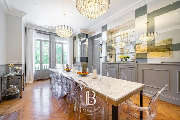 Cannes, Villa 10 Chambres -  579 m² à vendre
