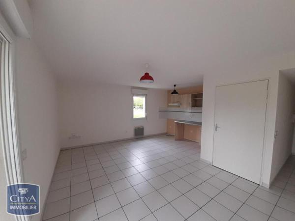 Appartement à louer 4 pièces 78.88m² Pau (64000)