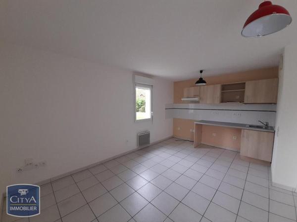 Appartement à louer 4 pièces 78.88m² Pau (64000)