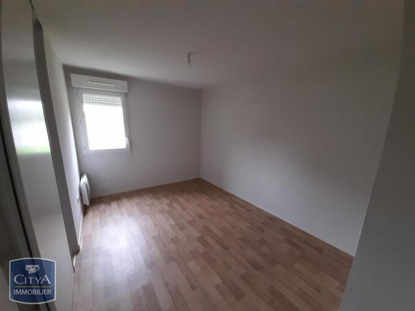 Appartement à louer 4 pièces 78.88m² Pau (64000)