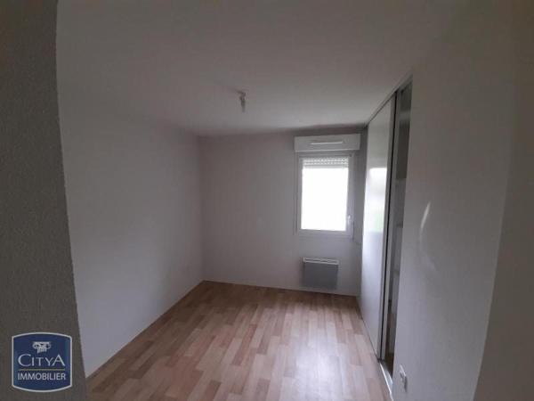 Appartement à louer 4 pièces 78.88m² Pau (64000)