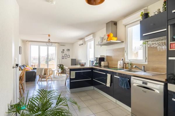 Dernier étage – T4 lumineux avec terrasse 32 m² – Marseille 13e Lacordaire – Résidence fermée – Parking