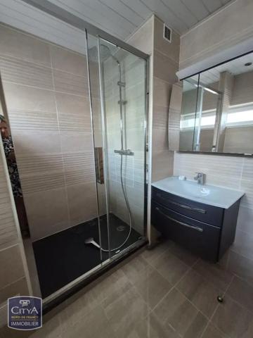 Appartement à louer 3 pièces 66.7m² Maubeuge (59600)