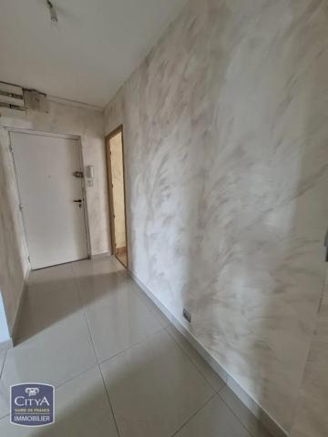 Appartement à louer 3 pièces 66.7m² Maubeuge (59600)