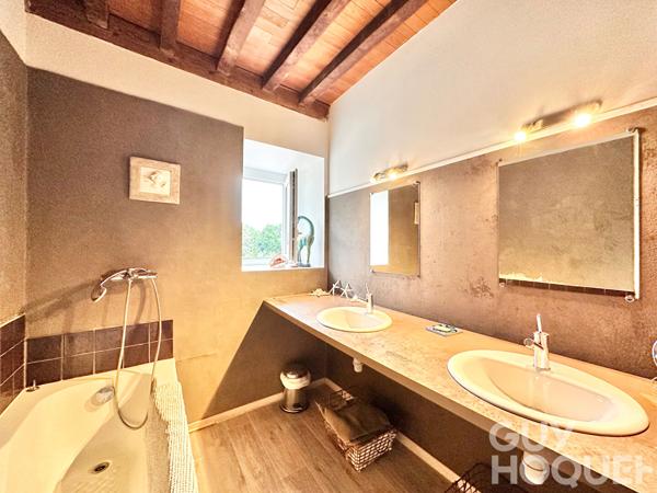 Maison béarnaise proche d'ORTHEZ avec dépendance et piscine