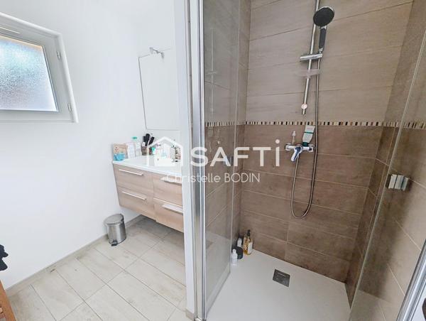 Maison de 100m² centre ville de Sainte Soulle avec extérieur