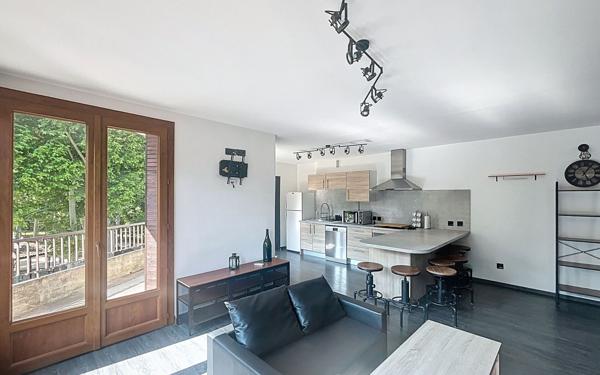 Appartement à louer    3 pièces •  Tournon-sur-Rhône