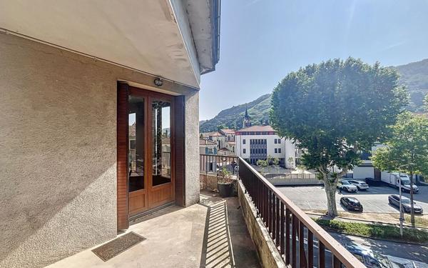 Appartement à louer    3 pièces •  Tournon-sur-Rhône