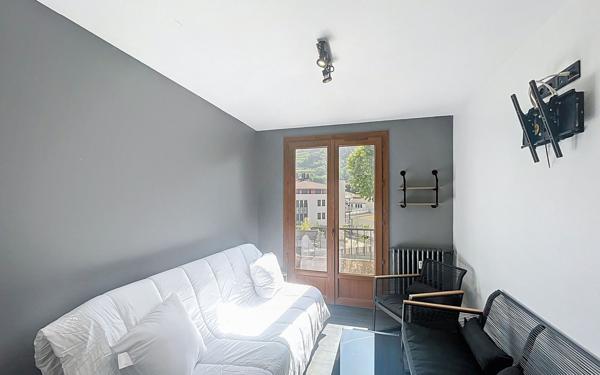 Appartement à louer    3 pièces •  Tournon-sur-Rhône