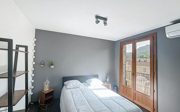 Appartement à louer    3 pièces •  Tournon-sur-Rhône