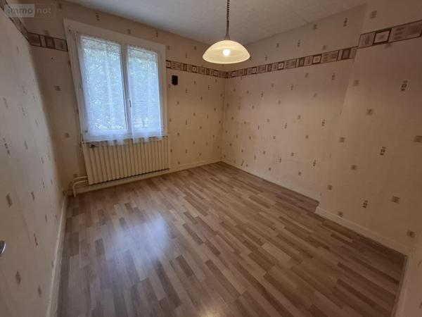 Maison à vendre à Saintes en Charente-Maritime (17100), ref : 17111-690