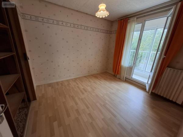 Maison à vendre à Saintes en Charente-Maritime (17100), ref : 17111-690