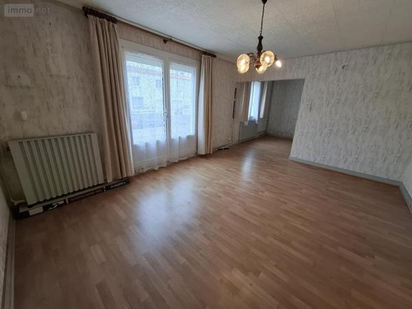 Maison à vendre à Saintes en Charente-Maritime (17100), ref : 17111-690