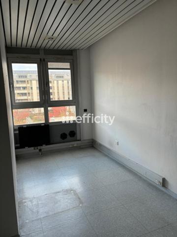 Bureau 9 pièces - 189 m²