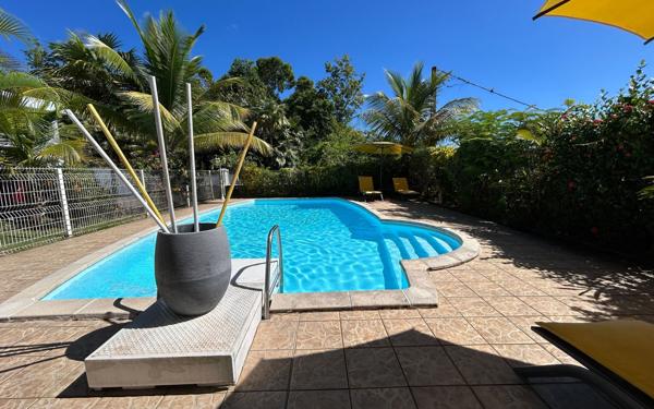 Maison à vendre    11 pièces •  Sainte-Anne